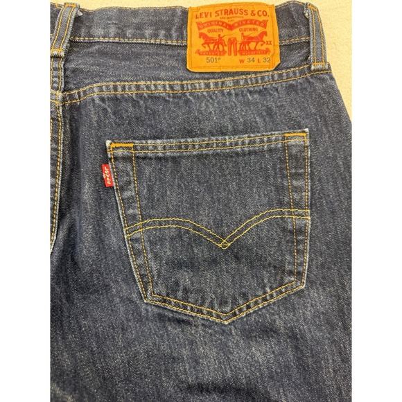 Levis 501 Jeans Mens 34x32 Blue Distressed Denim Straight Leg Button Fly - Picture 2 of 11